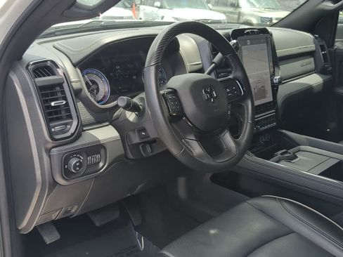 Used 2022 RAM 2500 Limited w/ Night Edition AWD/4WD image 10