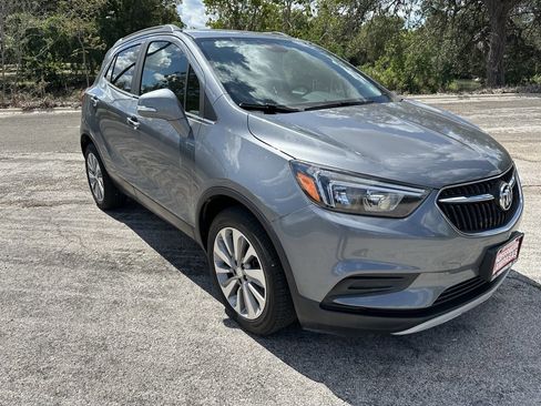 Used 2019 Buick Encore Preferred image 4