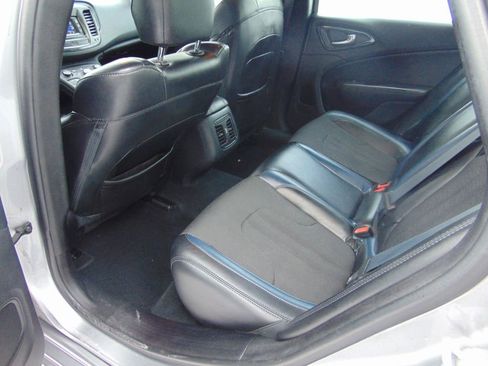 Used 2015 Chrysler 200 S w/ Comfort Group image 3