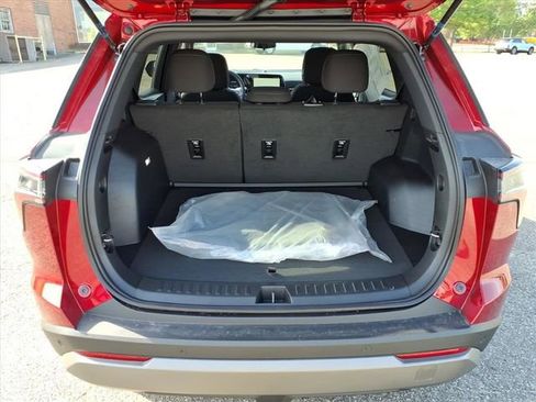 New 2026 Chevrolet Equinox LT FWD image 4