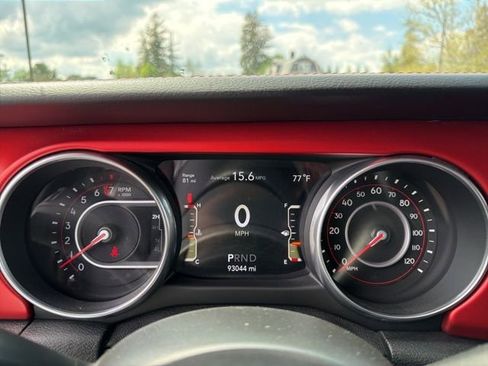 Used 2018 Jeep Wrangler Unlimited Rubicon AWD/4WD image 22