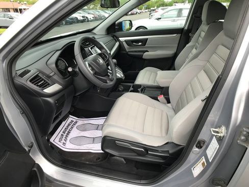 Used 2017 Honda CR-V LX image 4