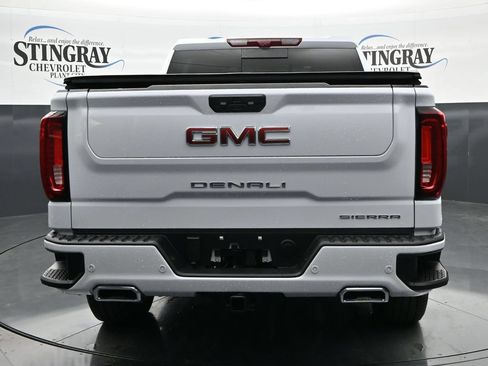Used 2026 GMC Sierra 1500 Denali w/ Denali Reserve Package AWD/4WD image 6