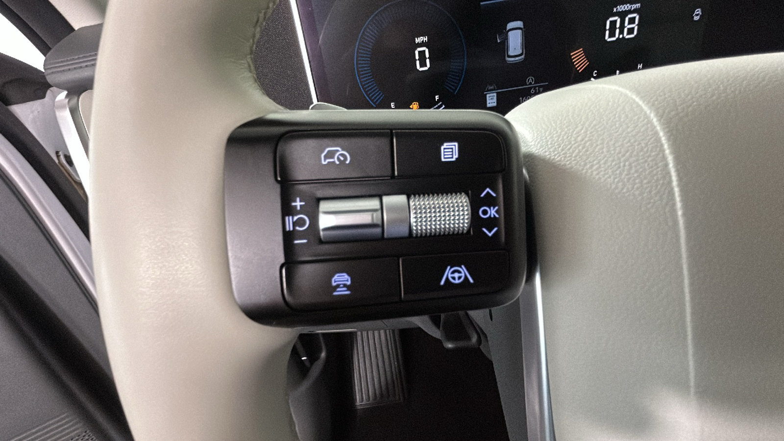 Used 2025 Hyundai Santa Fe SE FWD image 20