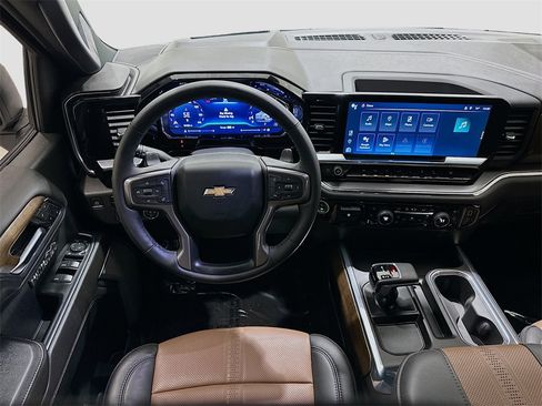 Used 2024 Chevrolet Silverado 1500 High Country w/ Technology Package image 24