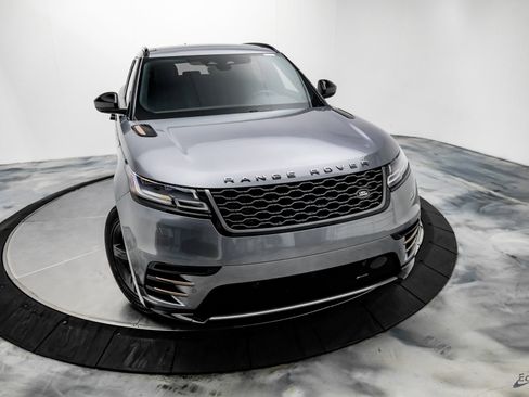 Used 2022 Land Rover Range Rover Velar R-Dynamic S image 20
