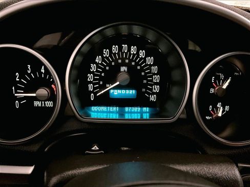 Used 2003 Chevrolet SSR w/ Preferred Equipment Group RWD image 19