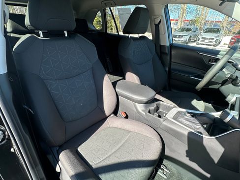 Used 2023 Toyota RAV4 AWD Hybrid image 13