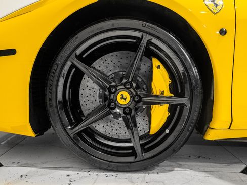 Used 2011 Ferrari 458 Italia Coupe RWD image 13