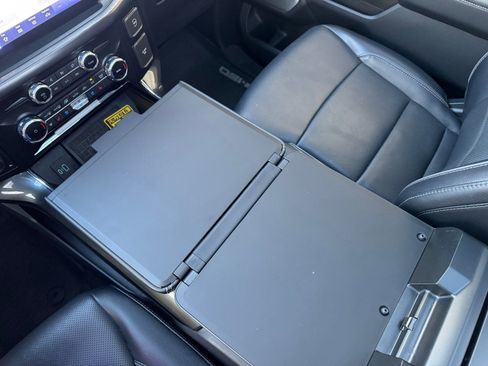 Used 2022 Ford F150 Lariat w/ Equipment Group 502A High image 27