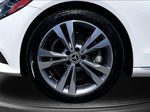 Used 2019 Mercedes-Benz C 300 Sedan image 33