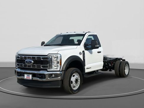 New 2026 Ford F450 XL w/ XL Chrome Package image 1