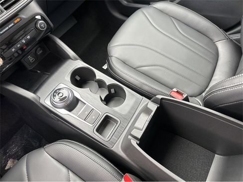 New 2025 Ford Escape SE w/ PHEV Premium Package image 33