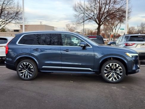 New 2026 Volvo XC90 B6 Plus w/ Protection Package Premier image 2