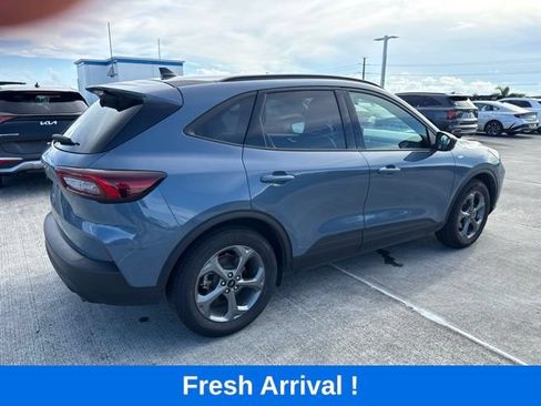 Used 2025 Ford Escape ST-Line FWD image 16