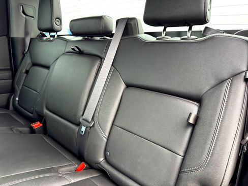 Used 2022 Chevrolet Silverado 1500 LTZ image 17