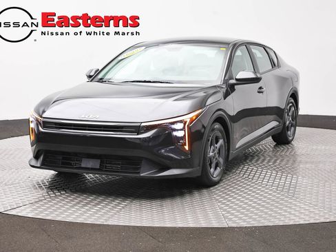 Used 2025 Kia K4 FWD image 1