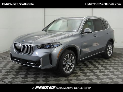 Certified 2025 BMW X5 xDrive40i w/ Parking Assistance Package image 1
