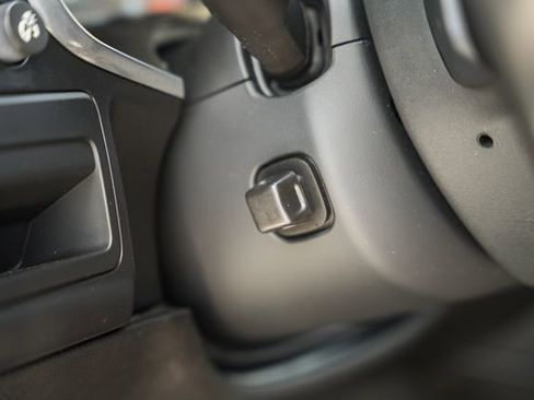 Used 2016 Chevrolet Corvette Stingray Coupe image 39