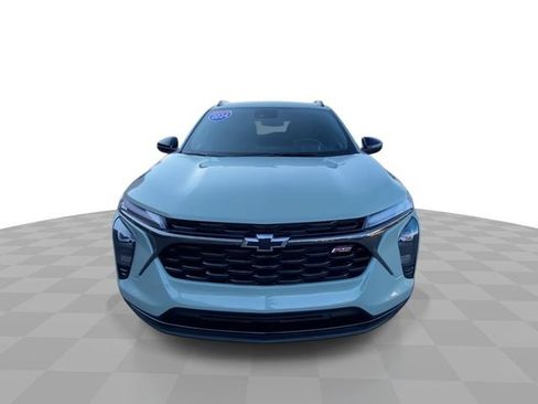 Used 2024 Chevrolet Trax RS w/ Driver Confidence Package FWD image 5
