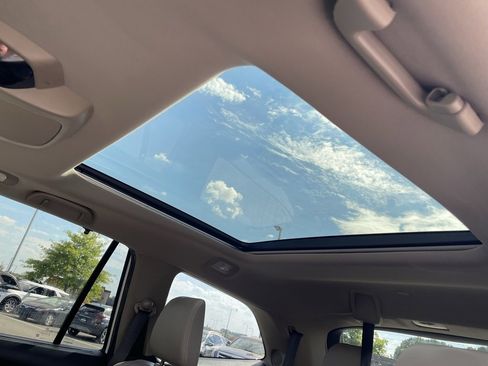 Used 2022 Honda Pilot Elite image 28