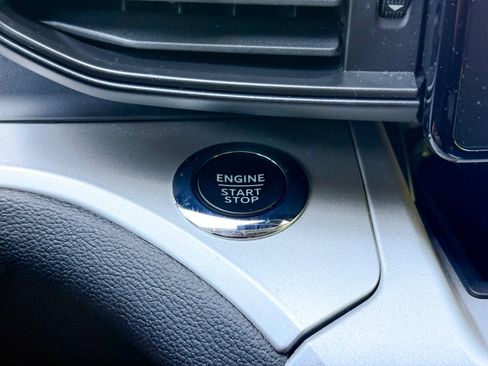 Certified 2023 Ford Explorer XLT AWD/4WD image 28