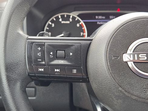Used 2023 Nissan Rogue S AWD/4WD image 25