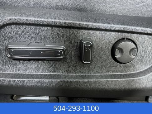 Used 2025 Honda Pilot Elite image 21