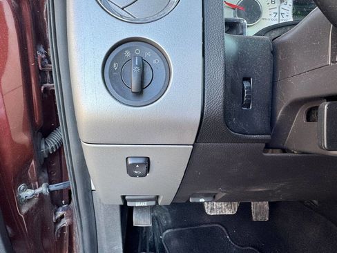 Used 2008 Ford Expedition EL Limited image 16