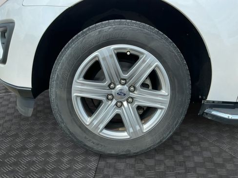 Used 2019 Ford Expedition XLT w/ Equipment Group 202A RWD image 14