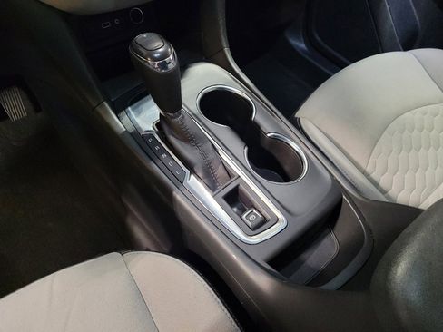 Used 2021 Chevrolet Equinox LS image 26