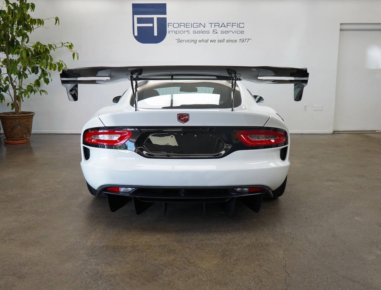 Used 2017 Dodge Viper GTC w/ ACR Package RWD image 4