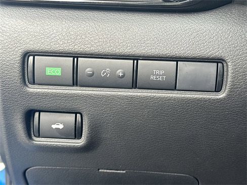 Certified 2025 Nissan Sentra SV w/ Lighting Package image 15