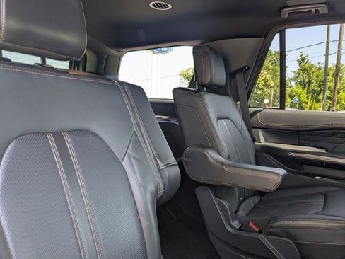 Used 2023 Ford Expedition Platinum AWD/4WD image 31