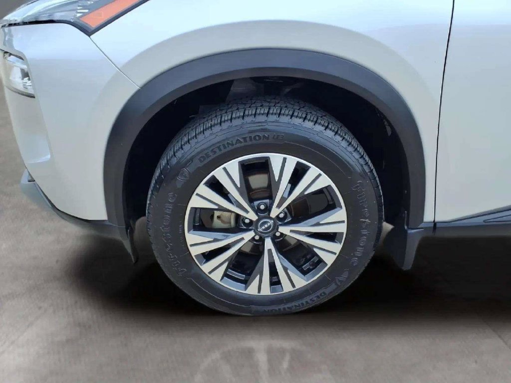 Used 2023 Nissan Rogue SV FWD image 20