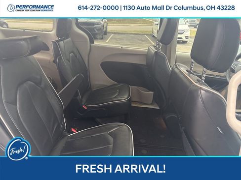 Used 2022 Chrysler Pacifica Limited image 15