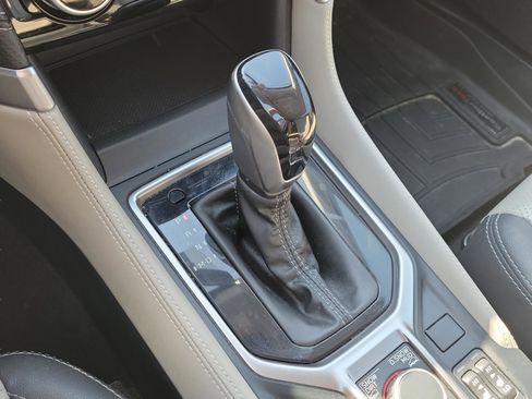 Used 2021 Subaru Forester Limited image 29