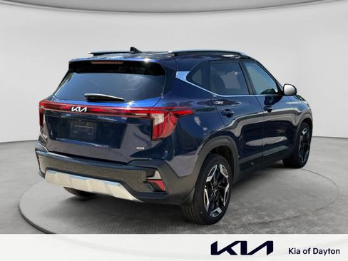 Used 2024 Kia Seltos SX w/ SX Sunroof Package AWD/4WD image 5