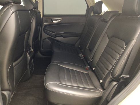 Used 2020 Ford Edge SEL w/ Convenience Package image 18