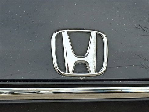 Certified 2018 Honda Clarity Touring image 29