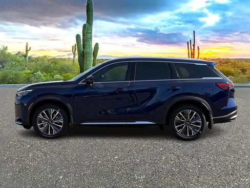 New 2026 INFINITI QX60 Luxe image 8