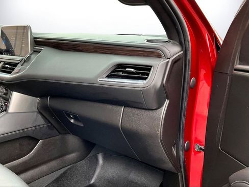 Used 2021 Chevrolet Tahoe Z71 w/ Luxury Package image 20