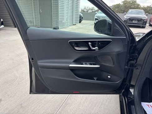 Used 2025 Mercedes-Benz C 300 Sedan image 10