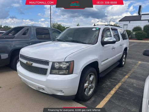 Used 2008 Chevrolet Suburban LTZ w/ LTZ Preferred Equipment Group AWD/4WD image 1