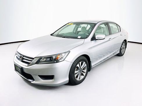 Used 2013 Honda Accord LX image 3