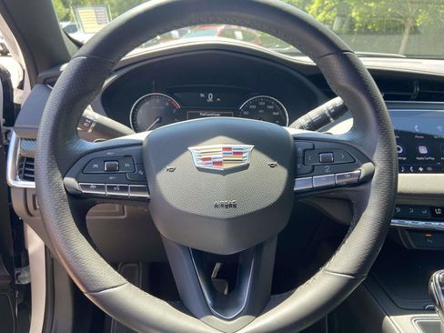Certified 2023 Cadillac XT4 Sport FWD image 21