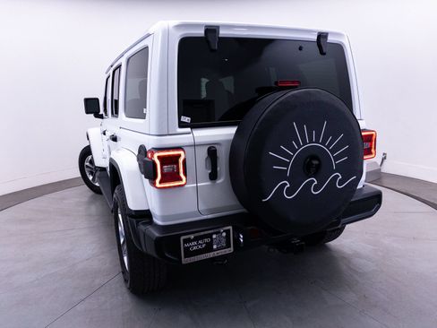 Used 2021 Jeep Wrangler Unlimited Sahara AWD/4WD image 12