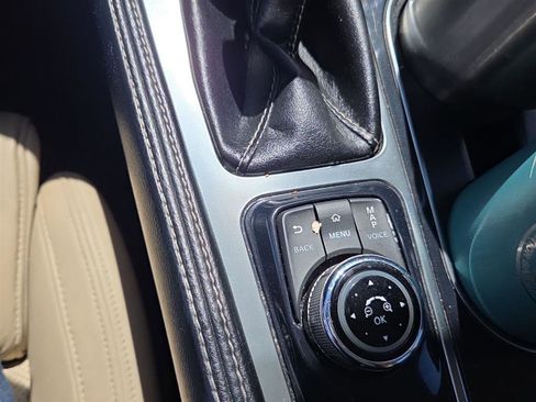 Used 2017 Nissan Maxima Platinum image 8