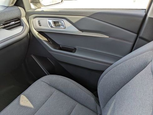 New 2026 Ford Explorer Active image 17