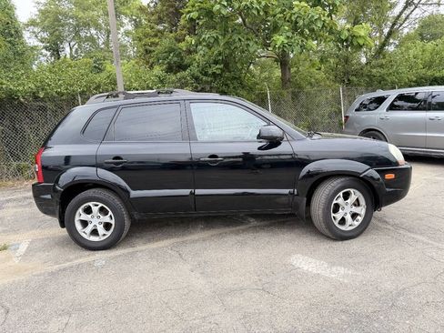 Used 2009 Hyundai Tucson Limited AWD/4WD image 2